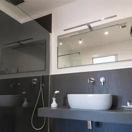 Ruggero Settimo Hotel Palermo